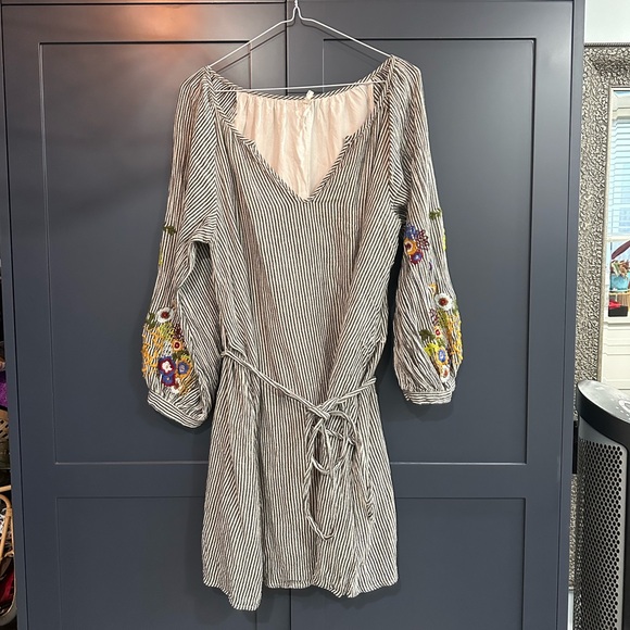 Feather Bone by Anthropologie M striped embroidered dress - Picture 8 of 9